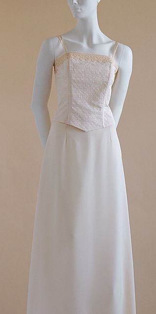 Svatební šaty 0704
